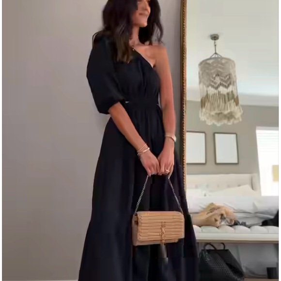 DISSH  The Bennet 100% linen one shoulder - Picture 9 of 9